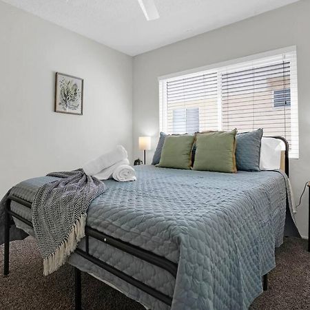 6Th Haven, Arcade, King Bed, Games, 1 Mile To Beaches Long Beach Exteriér fotografie